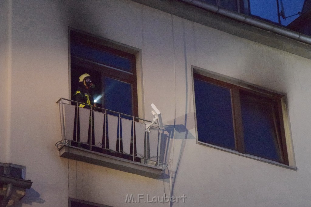 Feuer 2 Y Koeln Neustadt Sued Darmstaedterstr P107.JPG - Miklos Laubert